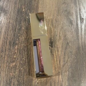 Scott Barnes lipgloss